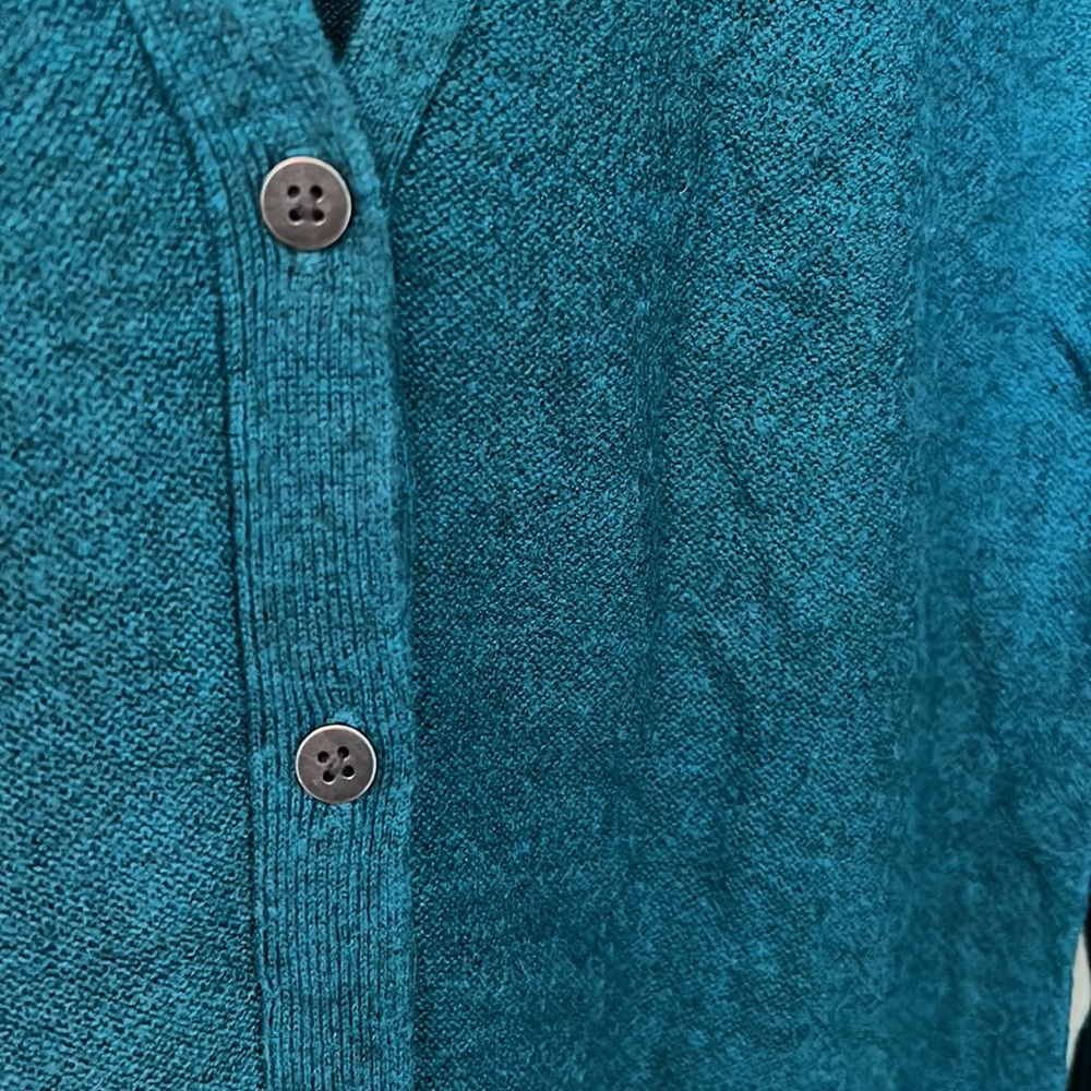 Mossimo Cardigan - Picture 4 of 5